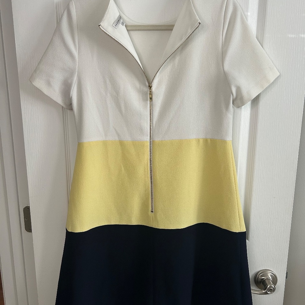 Colorblock Shift Dress White Yellow Navy | Modern Classic - Picture 3 of 3
